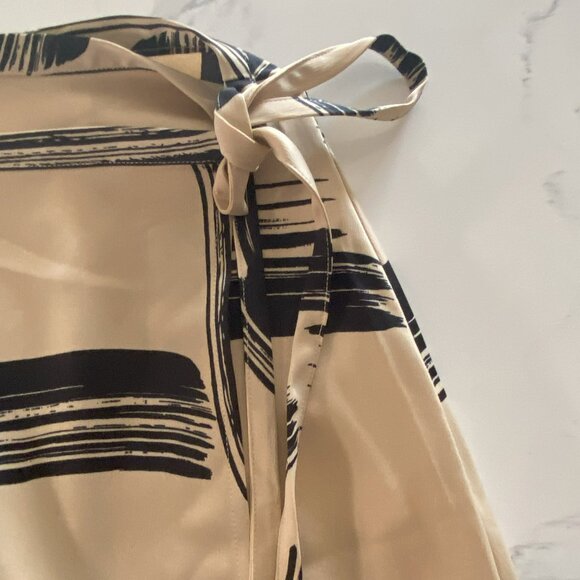 AWARE - Flowy, Long, Tan/Brown/Black, Graphic Pattern, Long Wrap Skirt -Size L - Picture 2 of 8